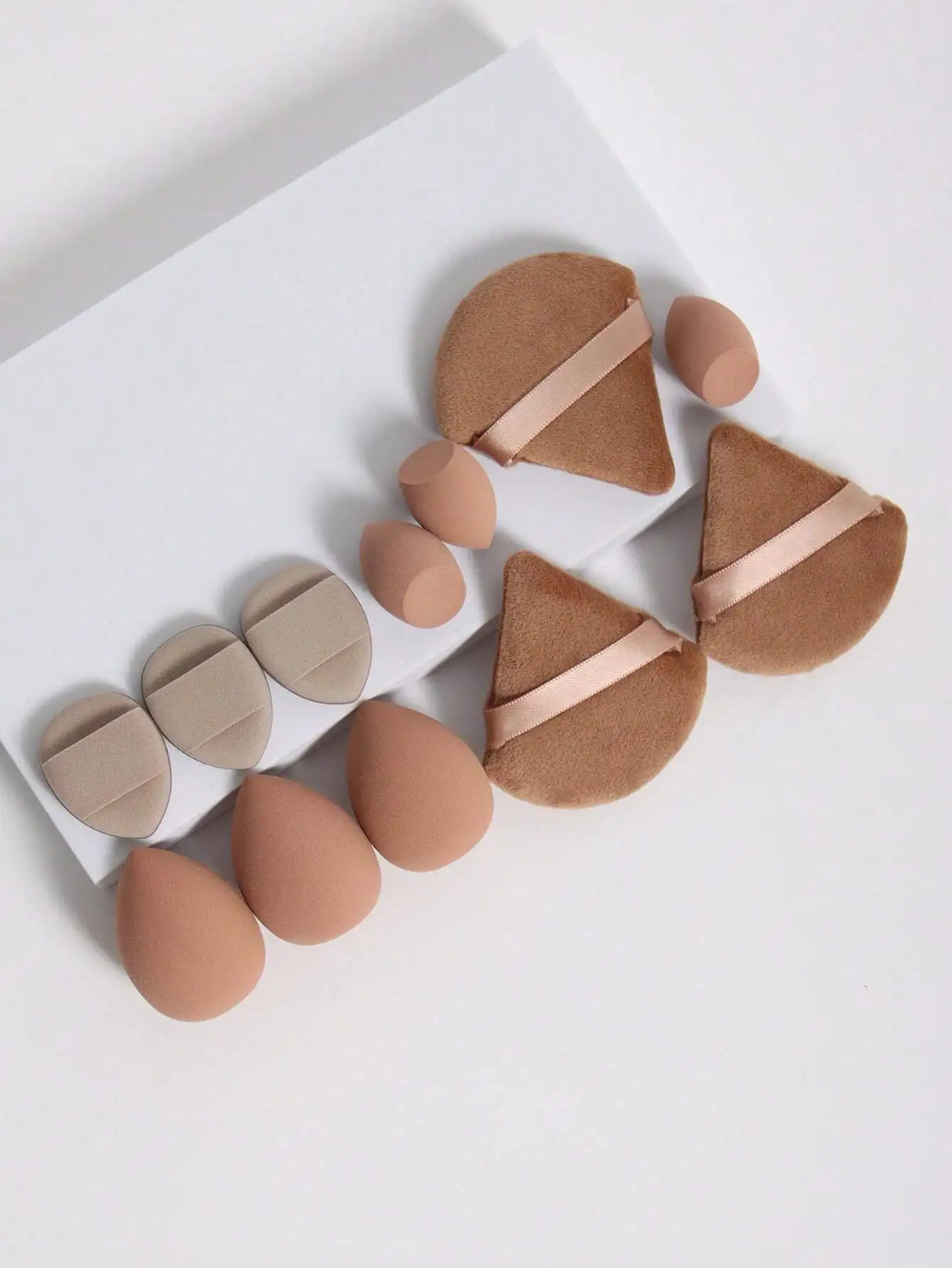 12pcs All-Purpose Makeup Sponges Set Consisting Of 3 Triangular Powder Puffs, 3 Mini Air Cushion Powder Puffs, 3 Water Drop Shaped Makeup Sponge, And 3 Mini Makeup Sponge. Suitable For Liquid Foundation, Powder Foundation, An