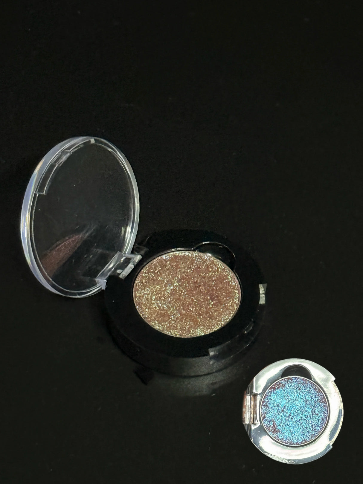 Single Chameleon Eyeshadow Matte Powder Metallic Highgloss Glitter Shimmer Longlasting Combined by Self Gift Disk