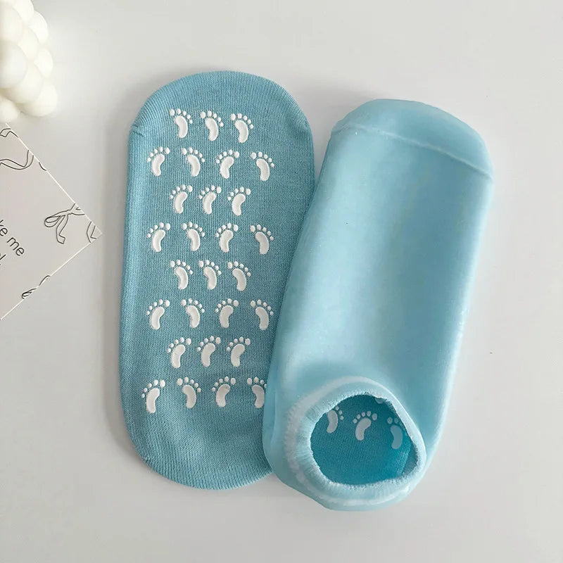 Silicone Moisturizing Mask Socks Reusable Exfoliating Anti Crack Protective Dry Dead Skin Remover Tools Foot Care