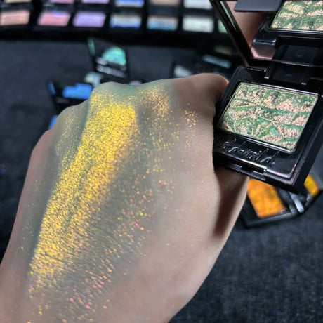 Coldnwild Monochrome Gradual Eye Shadow Chameleon Glitter Blue Purple High Concentration Optical Matching Eyemakeup