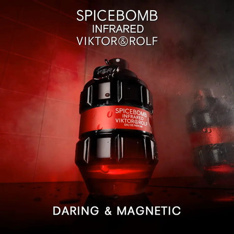 Perfume Spicebbomb Extreme Eau de Parfum Intense Woody Spicy Vanilla Amber 100ml for Men