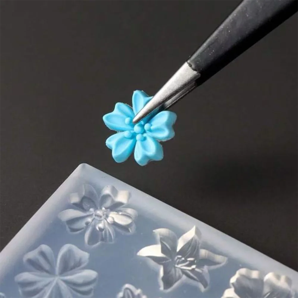 Ice Flower Nail Silicone Mold Lily Five-Petal Flower Nail Transparent Mold 3D Pink Floral Shape Decoration Manicure Design Tools