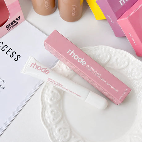 Limited Edition Lipstick Pretzel Sweet Pea Berry Lemontini Caramelized Banana Lip Gloss Lasting Nourishing Daily Care Makeup