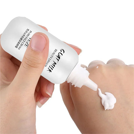 Matte Face Liquid Foundation Goat Milk Cream Natural Whitening